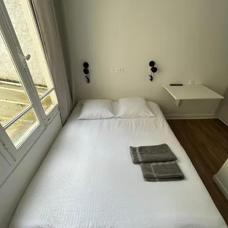 Small - Cosy Hotell